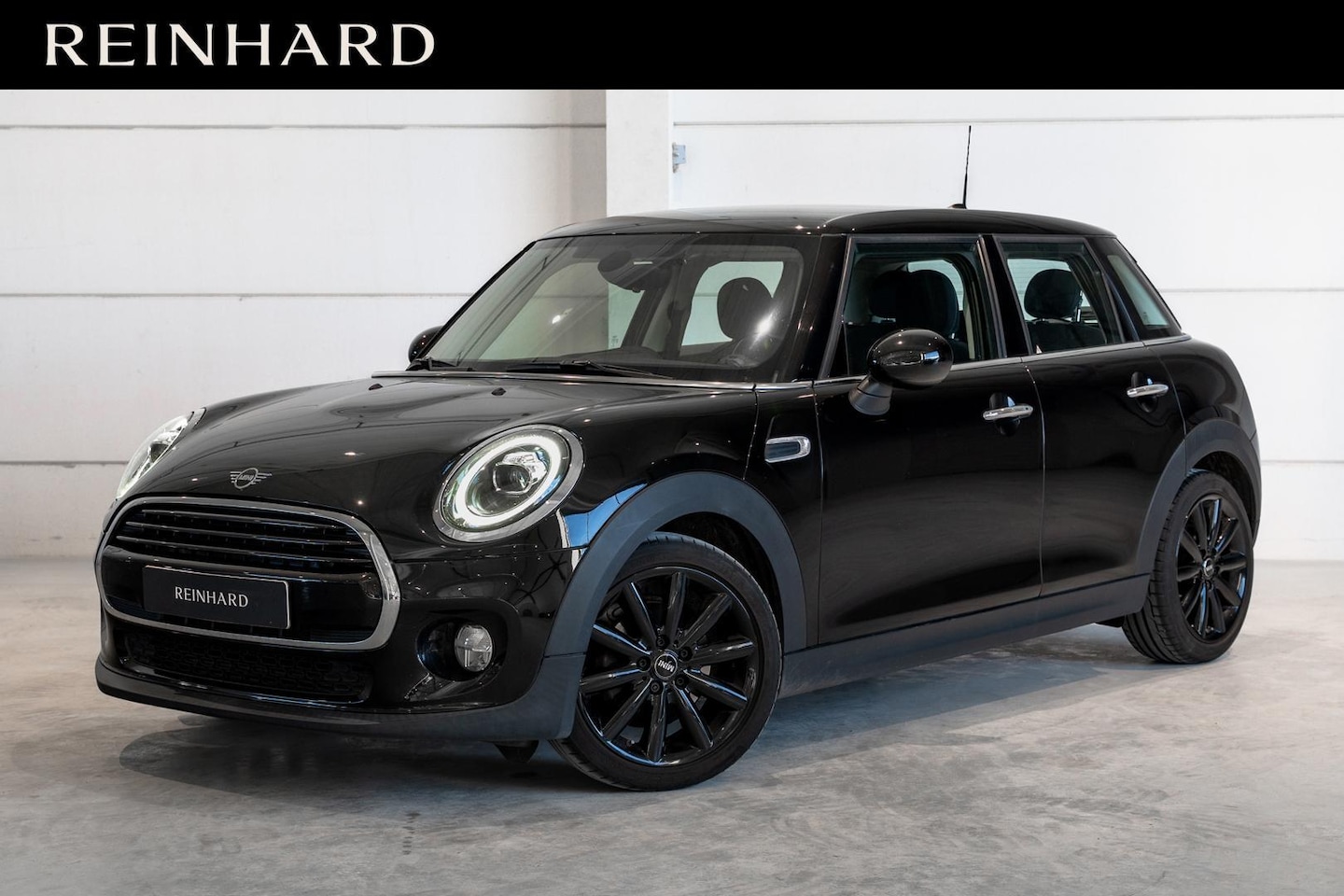 MINI Cooper - Mini 1.5 Business Edition - AutoWereld.nl