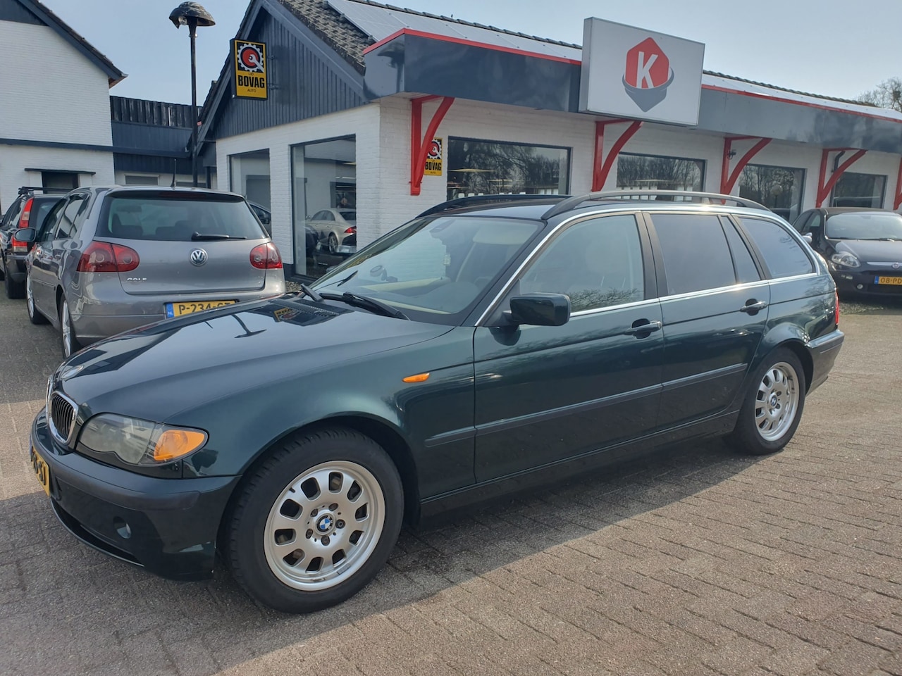 BMW 3-serie Touring - 320i Executive AUT/PDC/CLIMA BJ 2002 - AutoWereld.nl