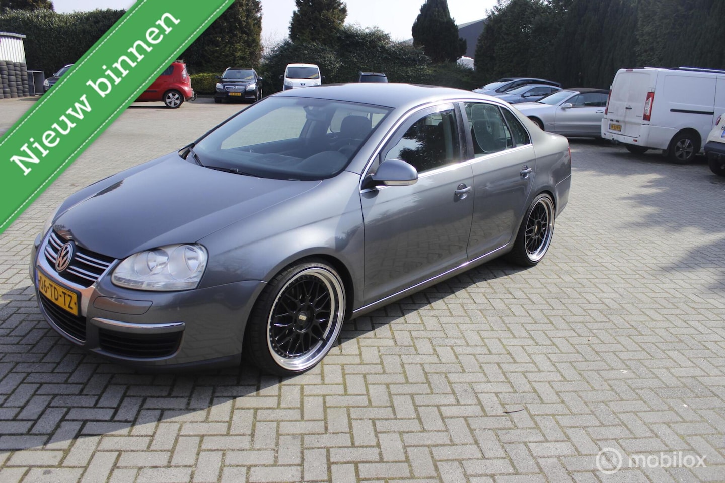 Volkswagen Jetta - 2.0 FSI Comfortline 2.0 FSI Comfortline - AutoWereld.nl