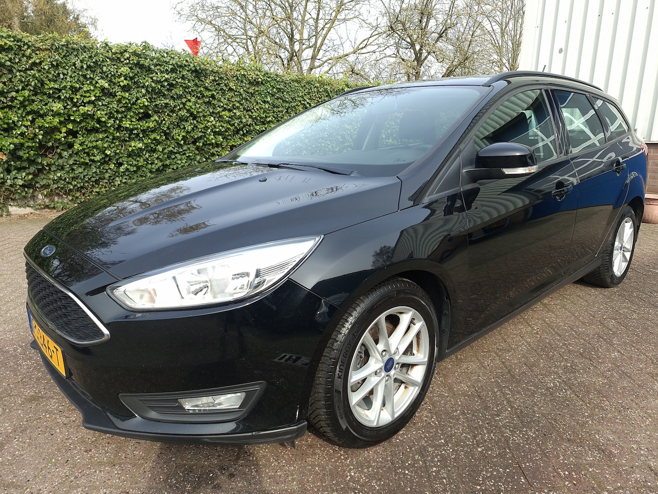 Ford Focus Wagon - 1.0 Lease Edition MOTOR KAPOT 125PK - AutoWereld.nl