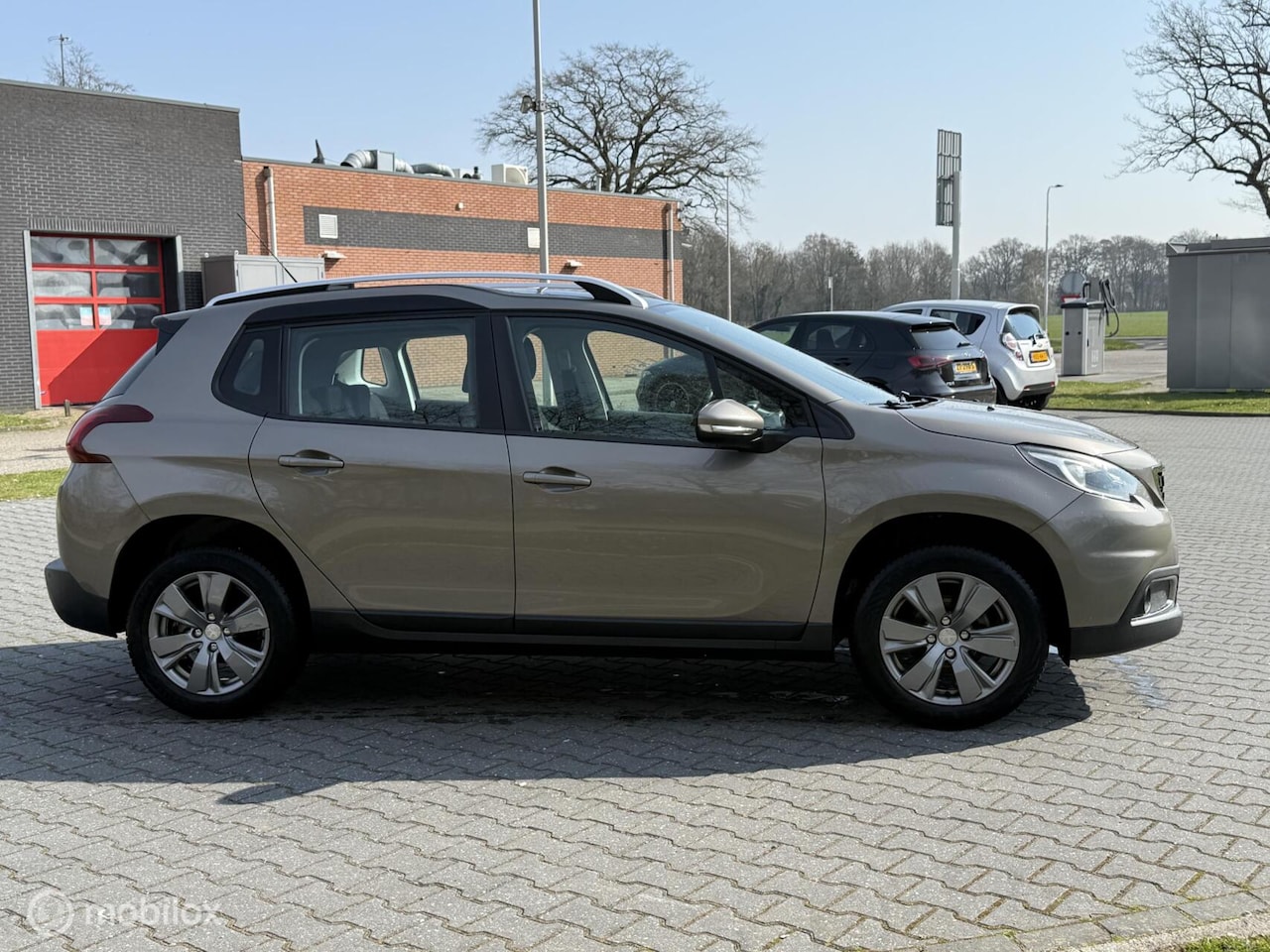 Peugeot 2008 - 1.2 PureTech Active 1.2 PureTech Active - AutoWereld.nl