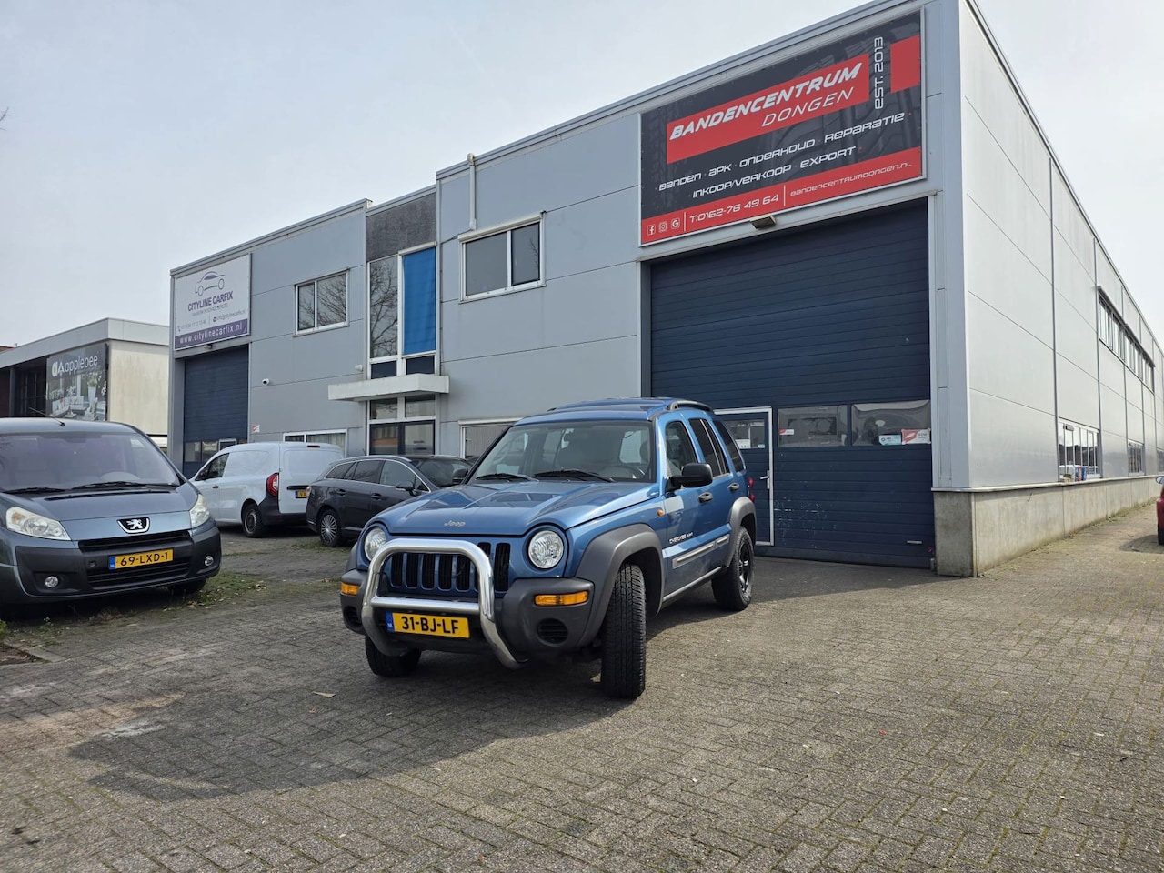 Jeep Cherokee - 2.8 CRD Sport Plus HR 2.8 CRD Sport Plus HR - AutoWereld.nl
