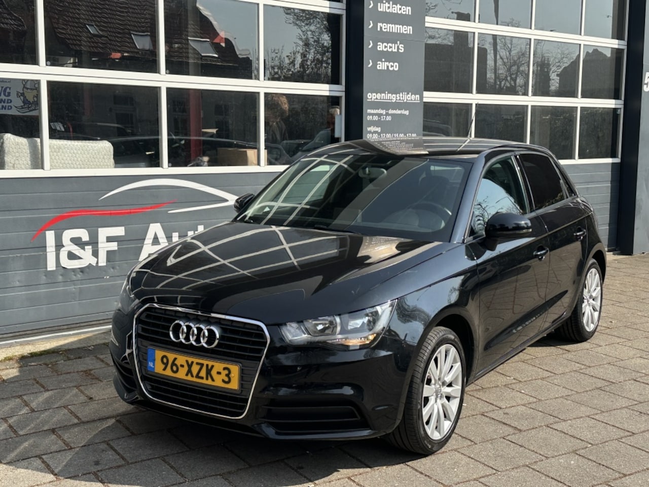 Audi A1 Sportback - 1.2 TFSI Connect Airco Deurs - AutoWereld.nl