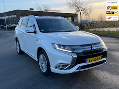 Mitsubishi Outlander - 2.4 PHEV Instyle, Aut, Trekhaak, Open dak, Acc, Stoel-/stuurverw, Leder, Cam, Pdc, Geen im