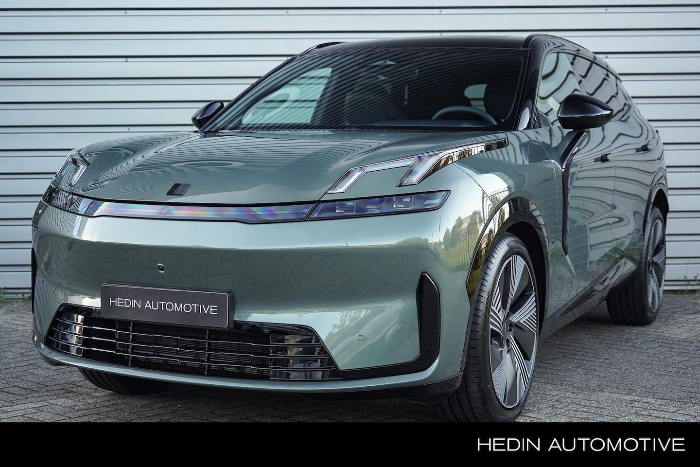 Lynk & Co 08 - 1.5 More | 200 KM Electrisch | Panorama Dak | Android Auto | Apple CarPlay | 21 "LM Velgen - AutoWereld.nl