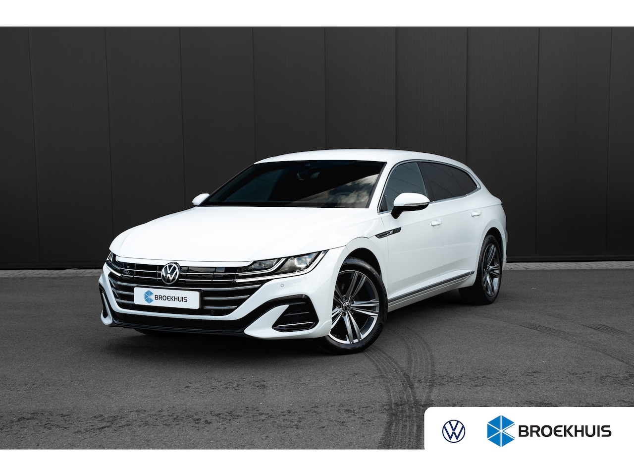 Volkswagen Arteon Shooting Brake - 1.4 TSI eHybrid R-Line Business+ | Camera | IQ Light | Apple Carplay | - AutoWereld.nl