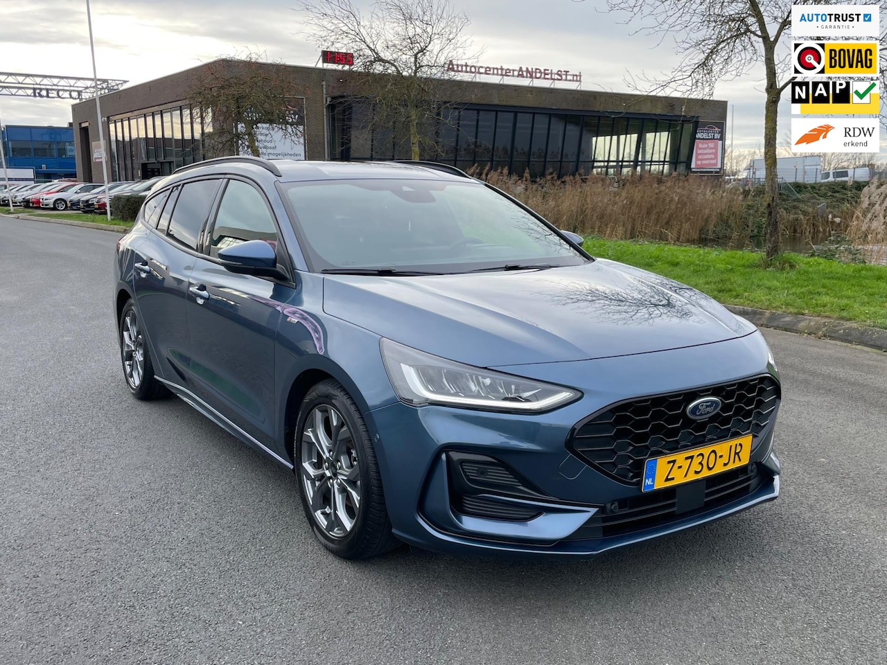 Ford Focus Wagon - 1.0 EcoBoost Hybrid ST Line 1.0 EcoBoost Hybrid ST Line, Aut, Acc, Trekhaak, Cam, Stoel-/stuurverw, Climate, LED, Pdc, - AutoWereld.nl