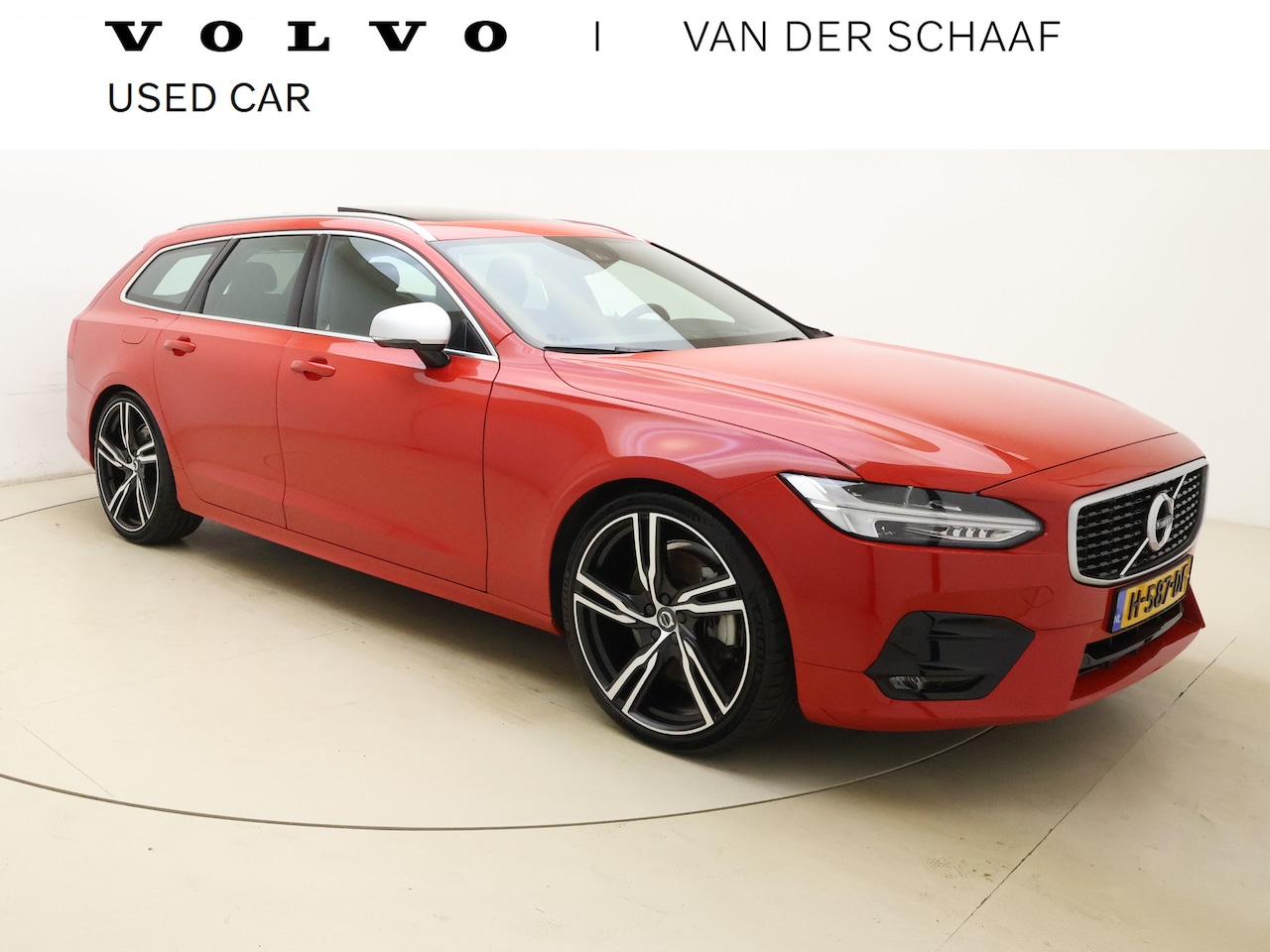 Volvo V90 - T4 210pk Business Sport / 21'' / Head-Up / Adapt. Cruise / BLIS / Elektr. Stoelen / DAB / - AutoWereld.nl
