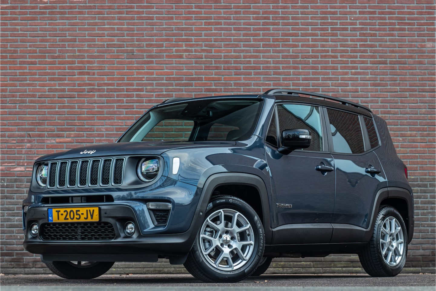 Jeep Renegade - 1.5T e-Hybrid Limited 1.5T e-Hybrid Limited, Origineel NL, Camera, Stoelverwarming, Full LED, Trekhaak, Navigati - AutoWereld.nl