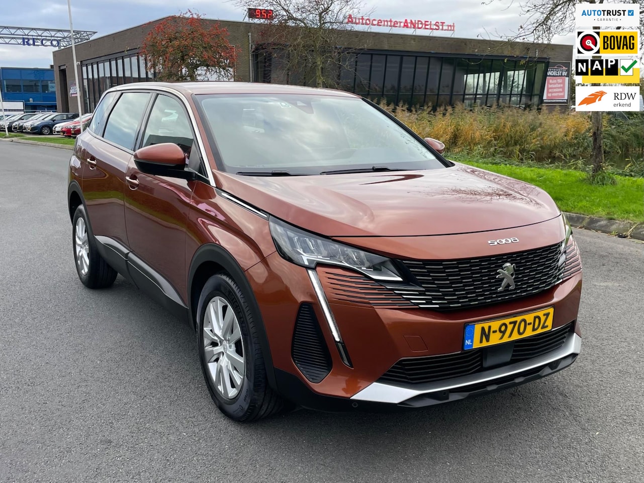 Peugeot 5008 - 1.2 PureTech Blue Lease Active 1.2 PureTech Blue Lease Active, Aut, Cam, Navi, Pdc, Cruise, Lmv, LED, 1e eig afk, Geen im - AutoWereld.nl