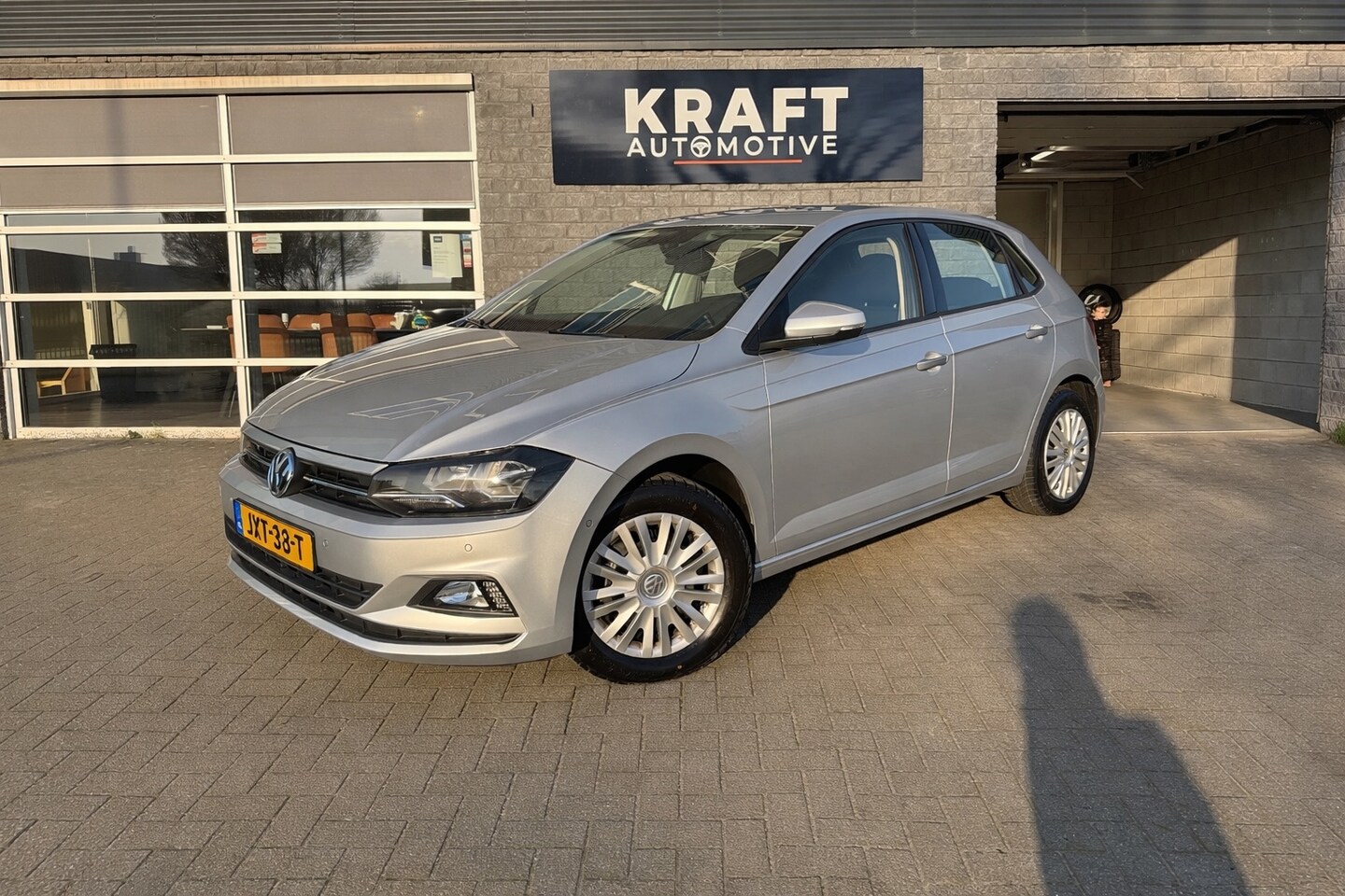 Volkswagen Polo - 1.0 MPI Comfortline Business | UNIEK | 3750KM! | 1e Eigenaar | PDC | CLIMA | Winterpakket - AutoWereld.nl