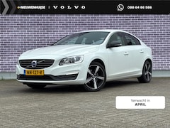 Volvo S60 - 1.5 T3 Nordic+ | Lederen Bekleding | Trekhaak | Xenon | 18" | Standkachel | Stoelverwarmin