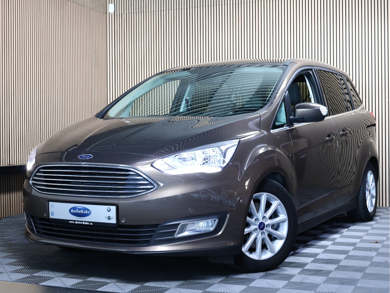 Ford C-Max - 1.5 Titanium AUTOMAAT NAVI STOELVW KEYLS PDC CRUISE BT '17 - AutoWereld.nl