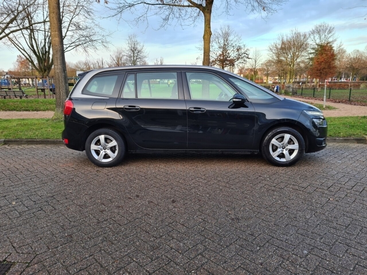 Citroën Grand C4 Picasso - 5 P Nieuw Apk 1.6 e-HDi Intensive - AutoWereld.nl