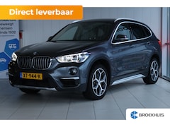 BMW X1 - sDrive20i High Executive | Adapt. Cruise | HUD | Leder | Stoelverwarming | Keyless | Camer