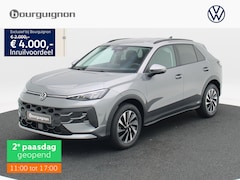 Volkswagen T-Roc - Life First Edition 1.5 eTSI 116 PK | Trekhaak | Adaptieve Cruise Control | Stoel- & Stuurv