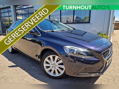 Volvo V40 - T3 Momentum Camera | Verwarmd stoelen | Automaat | Stand kachel via app
