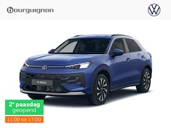 Volkswagen T-Roc - 1.5 eTsi Life First Edition | Trekhaak | Stoel- & Stuurverwarming | Dodehoek detectie | Ca