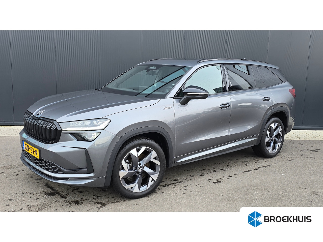 Skoda Kodiaq - 1.5 TSI 150pk Sportline Business 7p Garantie t/m 2028 | Panoramadak | Trekhaak | Camera | - AutoWereld.nl