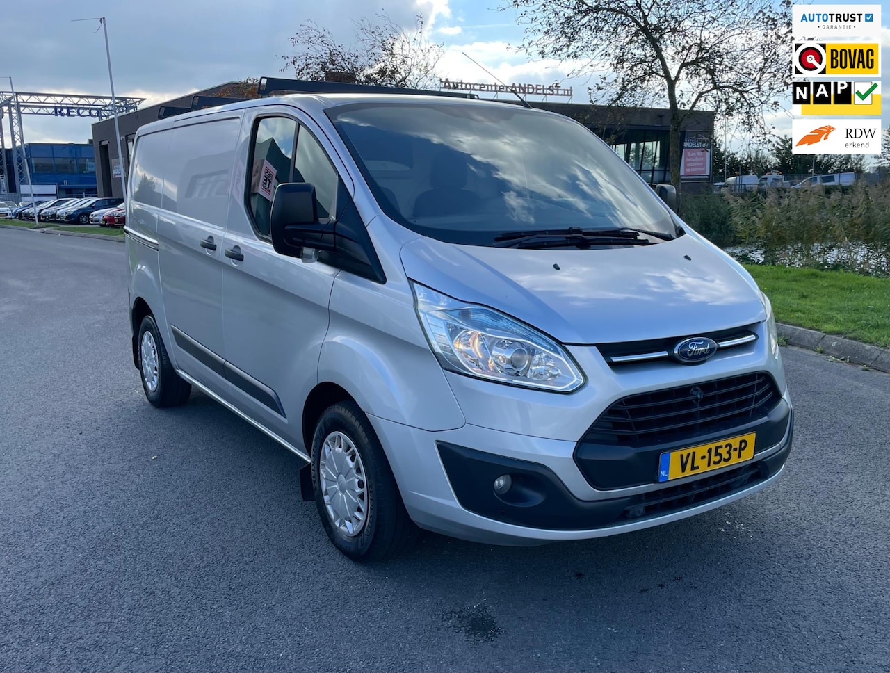 Ford Transit Custom - 270 2.2 TDCI L1H1 Trend 270 2.2 TDCI L1H1 Trend 101PK, 1E EIG, NAP, VOLLEDIGE OH BESCHIKBAAR! - AutoWereld.nl