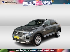 Volkswagen T-Roc - 1.5 TSI Sport / Camera / Full Led / Stoelverwarming / Adaptive cruise