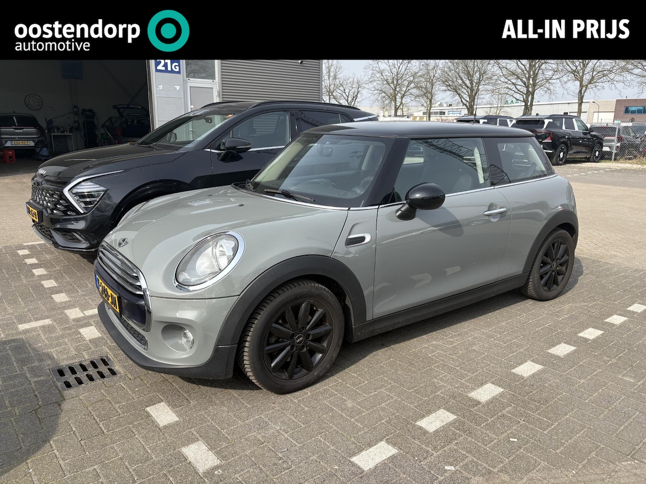MINI Cooper - Mini 1.5 Salt Business 82.000km | TopStaat | Trekhaak afneembaar - AutoWereld.nl