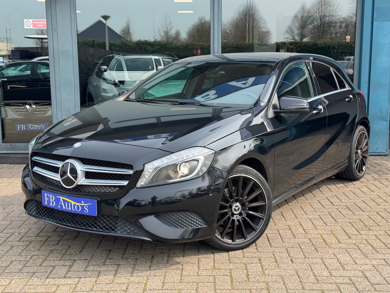 Mercedes-Benz A-klasse - 180 Prestige Airco Lmv Navi Cruise Panodak Automaat - AutoWereld.nl
