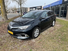 Toyota Auris Touring Sports - 1.8 Hybrid Lease pro PANO NAP