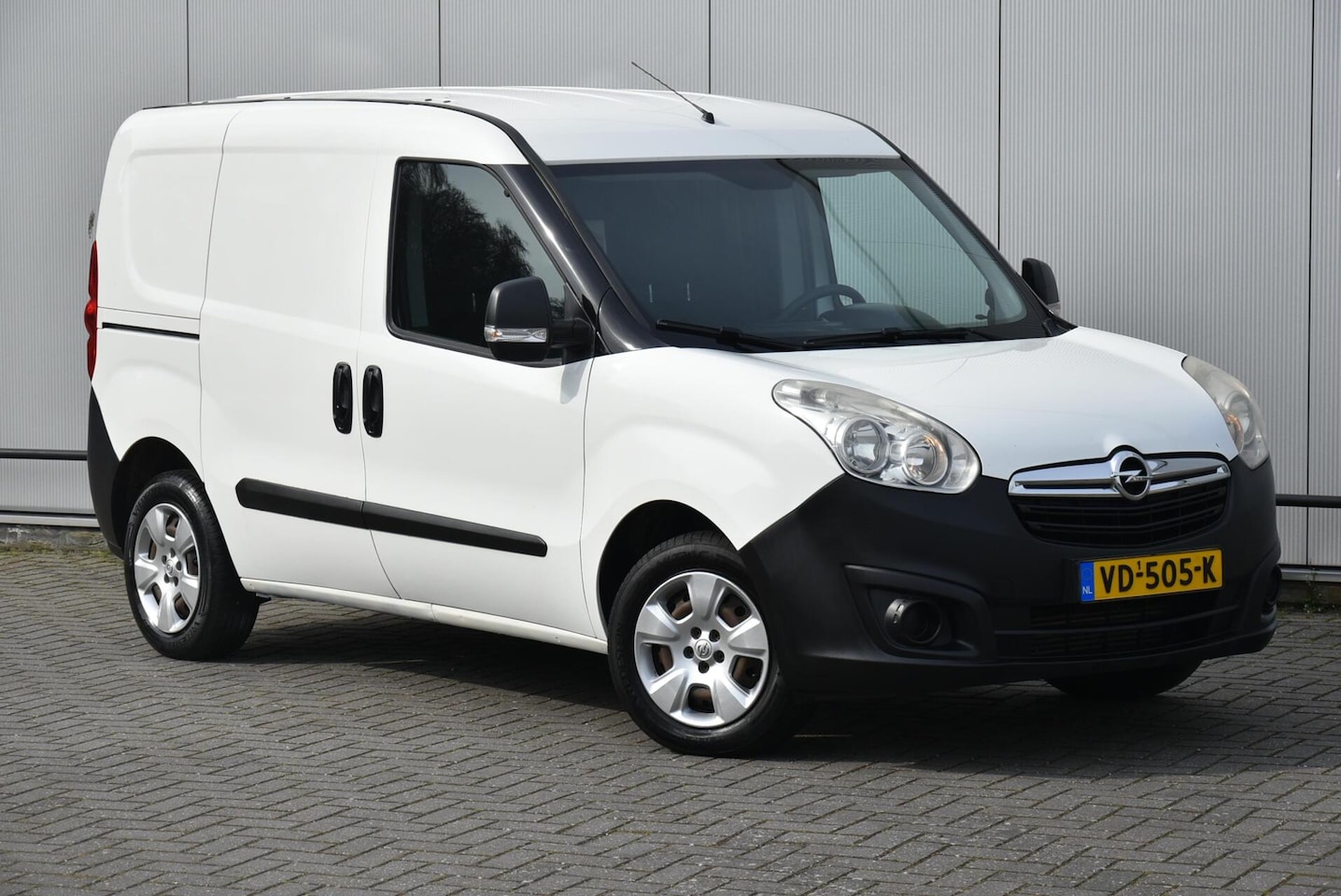 Opel Combo - 1.3 CDTi L1H1 ecoFLEX Airco Trekhaak PDC Euro 5 - AutoWereld.nl