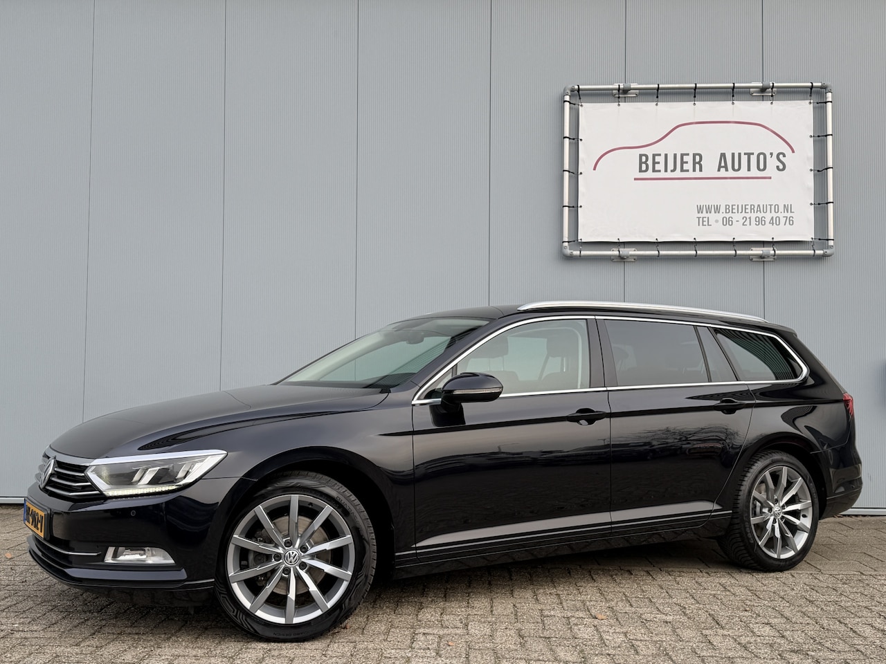 Volkswagen Passat Variant - 1.4 TSI ACT Highline Automaat/Trekhaak/Camera. - AutoWereld.nl