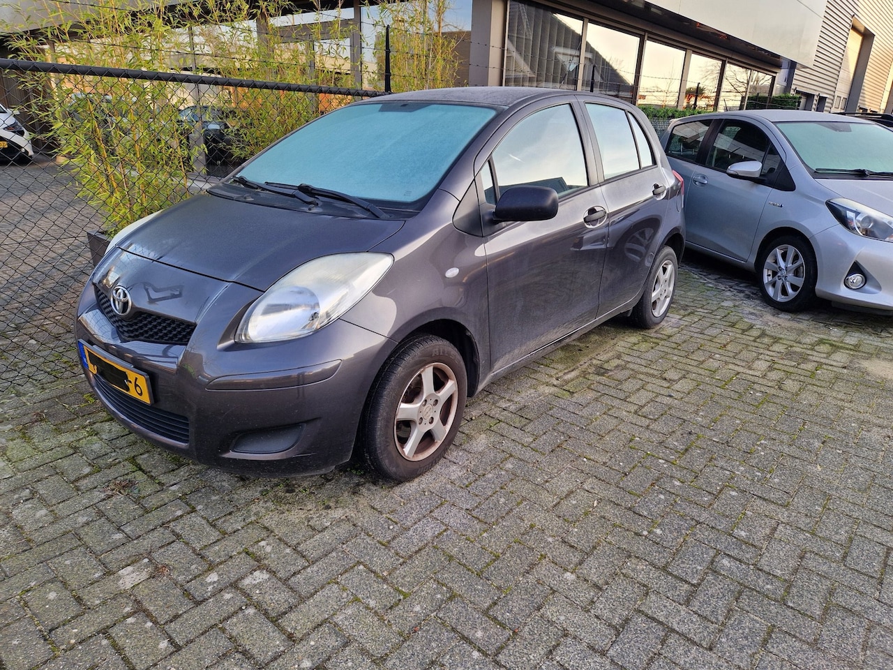 Toyota Yaris - 1.0 VVTi Acces 1.0 VVTi Acces - AutoWereld.nl