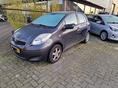 Toyota Yaris - 1.0 VVTi Acces