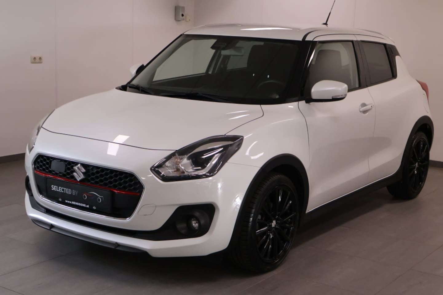Suzuki Swift - 1.2 Style Smart Hybride - AutoWereld.nl