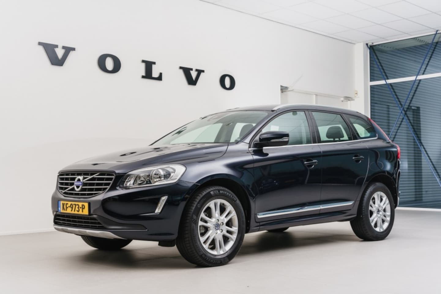 Volvo XC60 - T5 Geartronic Summum 1 st. eigenaar - AutoWereld.nl