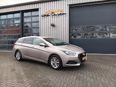 Hyundai i40 Wagon - 1.6 GDI Business Edition Cruise/Clima PDC v+a AUR-Camera Stoelverw