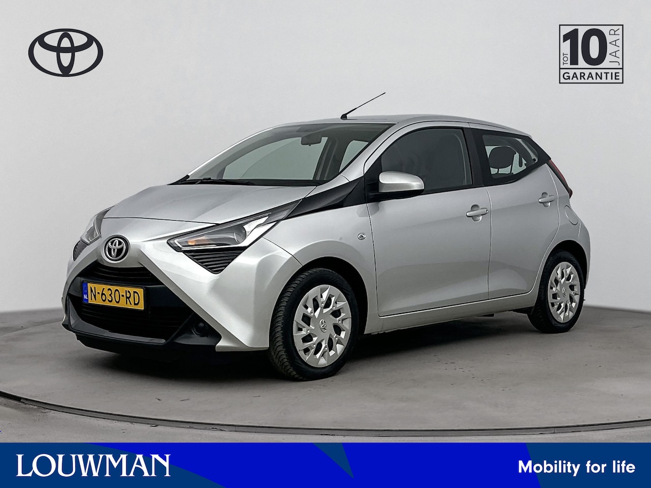 Toyota Aygo - 1.0 VVT-i X-Nav | Navigatie | Parkeercamera | - AutoWereld.nl