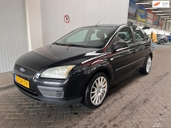 Ford Focus - 1.6-16V Champion