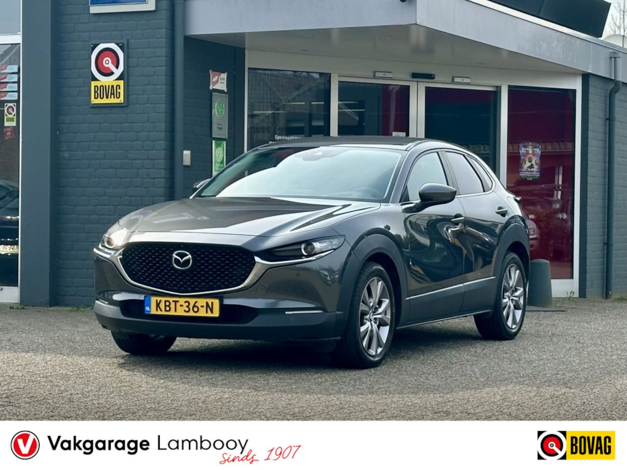 Mazda CX-30 - 2.0 e-SkyActiv-G M Hybrid Luxury Navigatie BOSE Trekhaak Camera - AutoWereld.nl