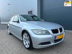 BMW 3-serie Touring - 318i High EXE AUT NAVI PDC NAP