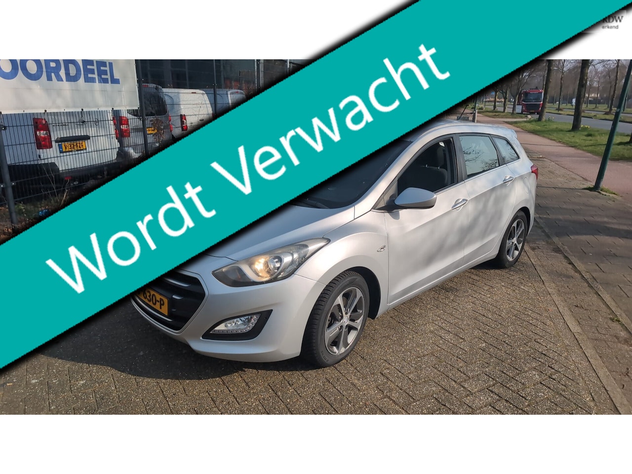 Hyundai i30 - 1.4 i-Drive 101pk 2e eigenaar Airco Cruise PDC Historie - AutoWereld.nl