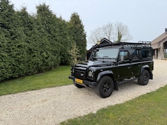 Land Rover Defender - 2.4 TD 110" SE DC Tweede eigenaar 7 zits