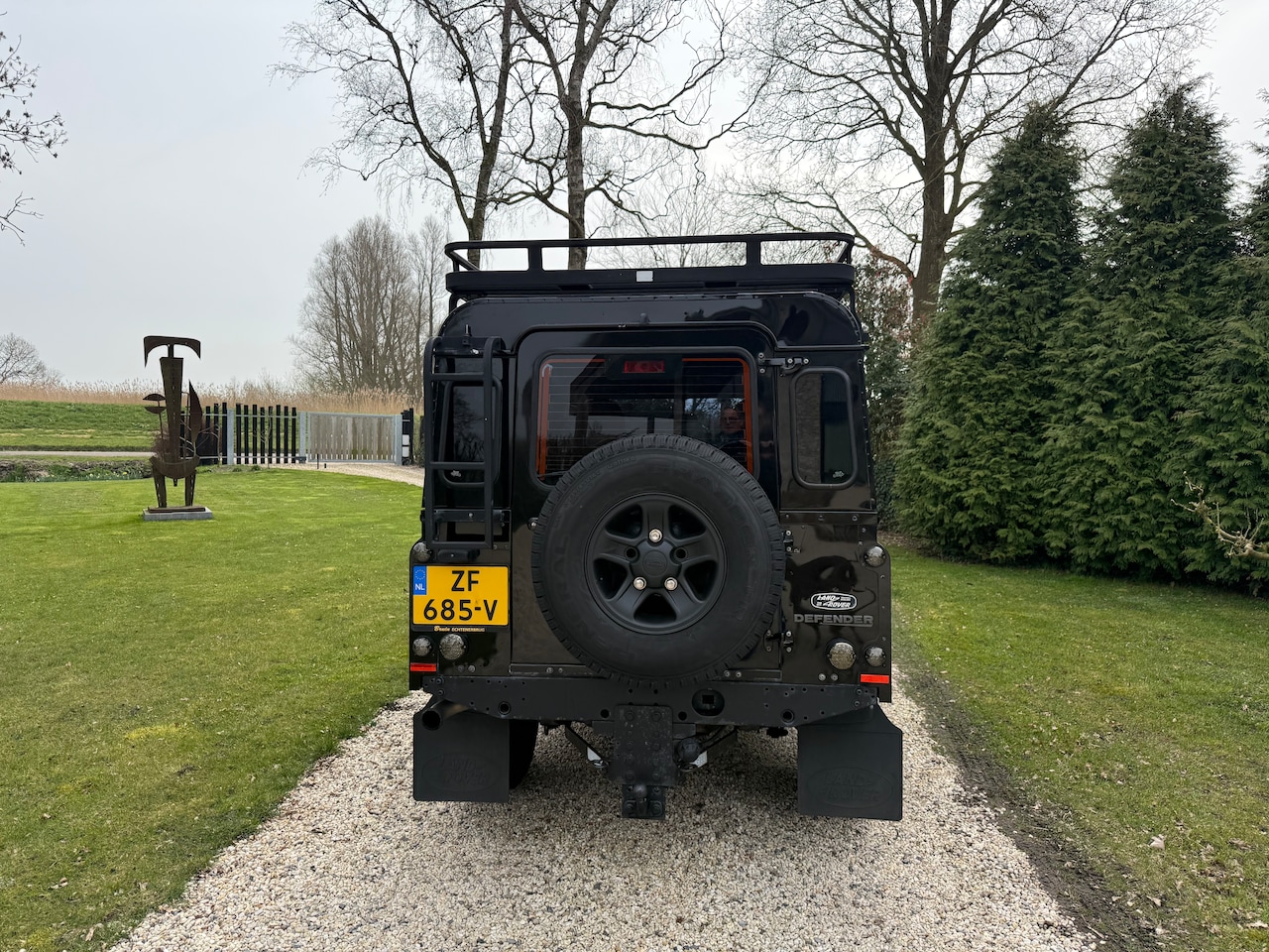 Land Rover Defender - 2.4 TD 110" SE DC Tweede eigenaar 7 zits
