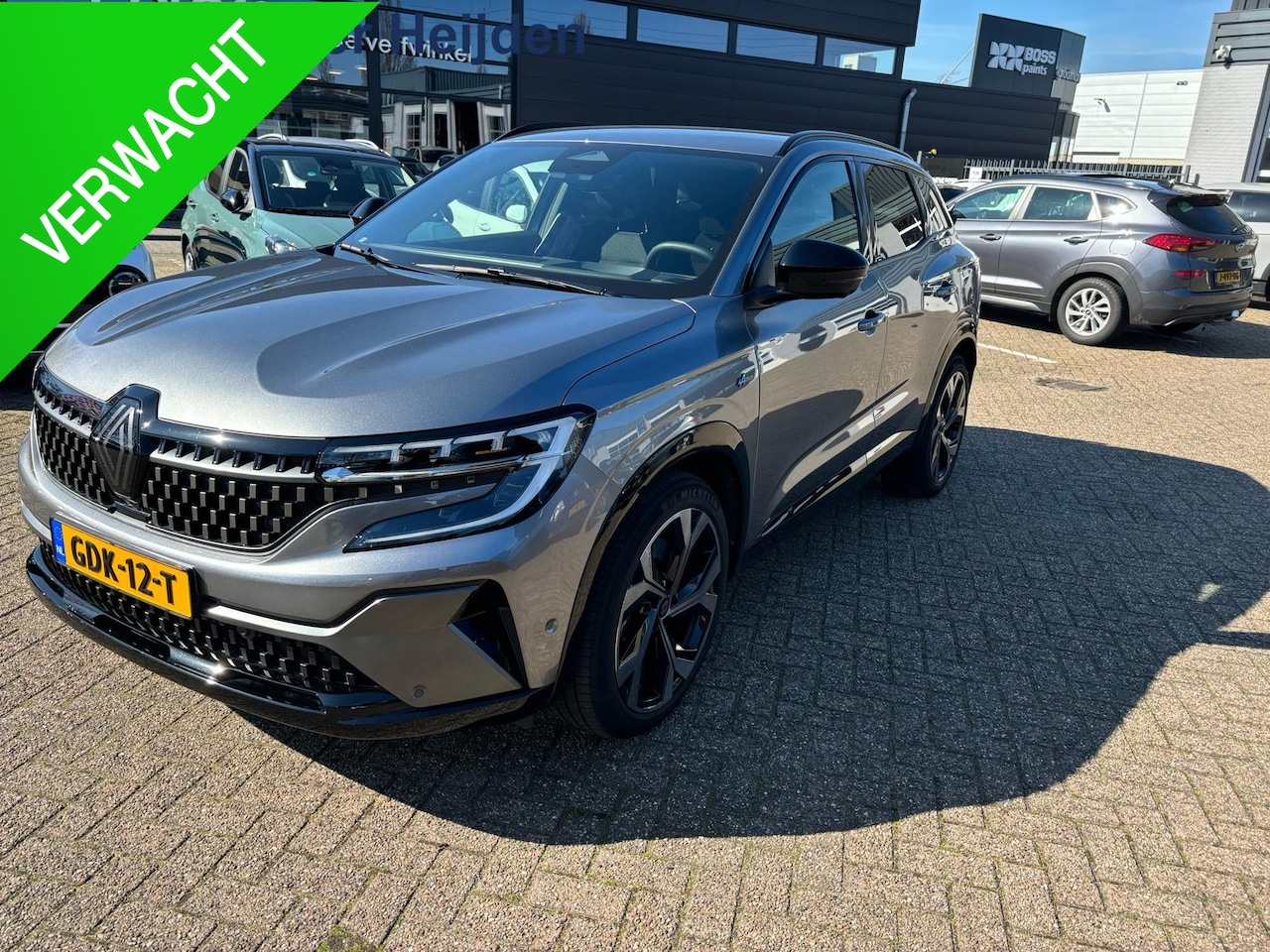 Renault Austral - 1.2 E-Tech full hybrid 200 iconic esprit Alpine Matrix Led | Head Up Display | Achterasbes - AutoWereld.nl