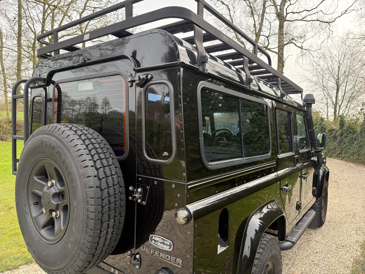 Land Rover Defender - 2.4 TD 110" SE DC Tweede eigenaar