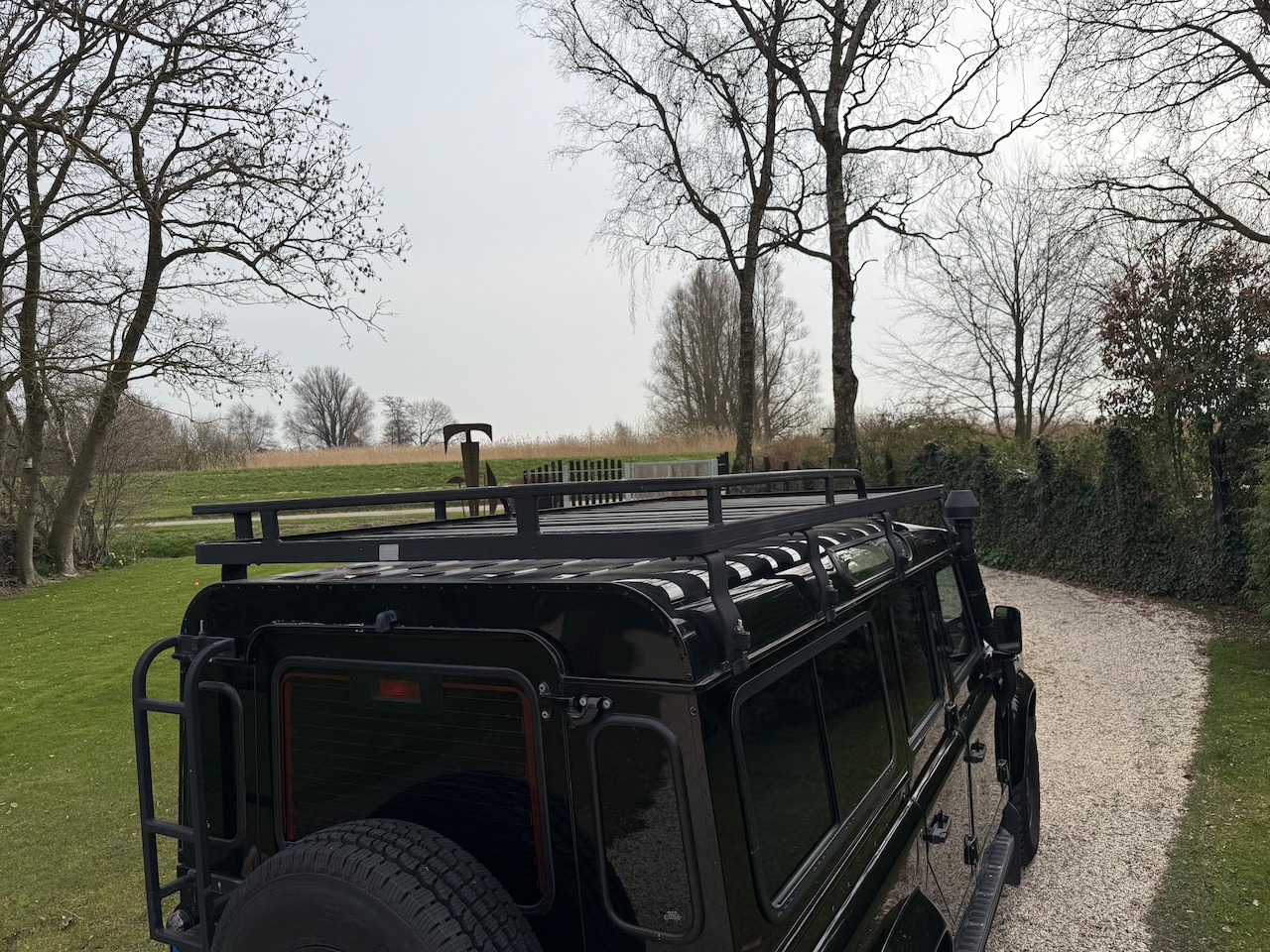 Land Rover Defender - 2.4 TD 110" SE DC Tweede eigenaar