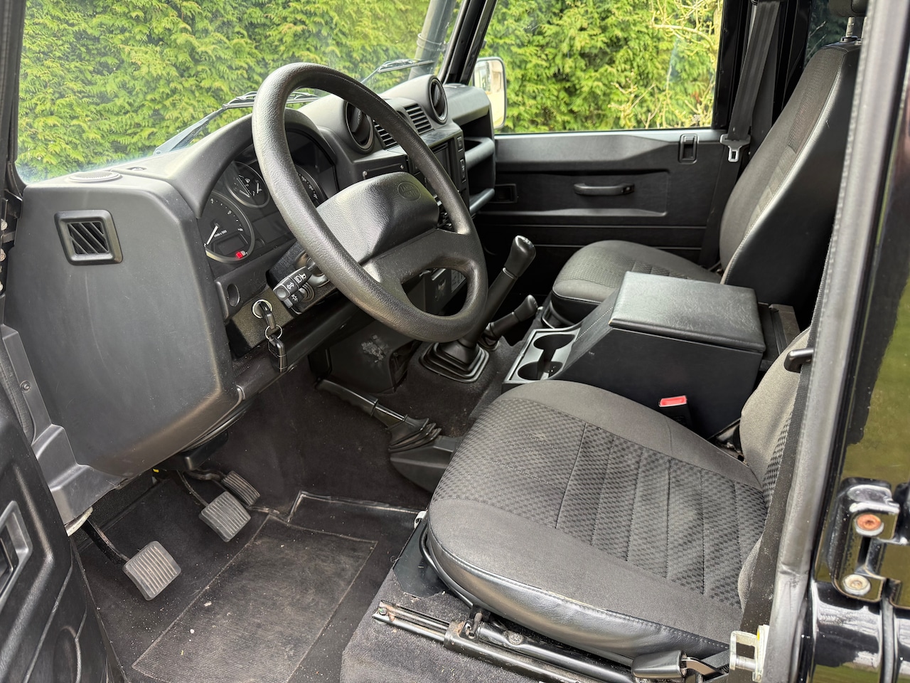 Land Rover Defender - 2.4 TD 110" SE DC Tweede eigenaar