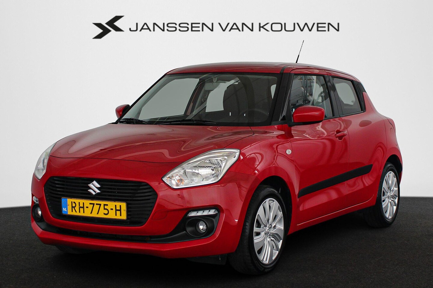 Suzuki Swift - 1.2 Select Stoelverwarming Getint Glas Airconditioning - AutoWereld.nl