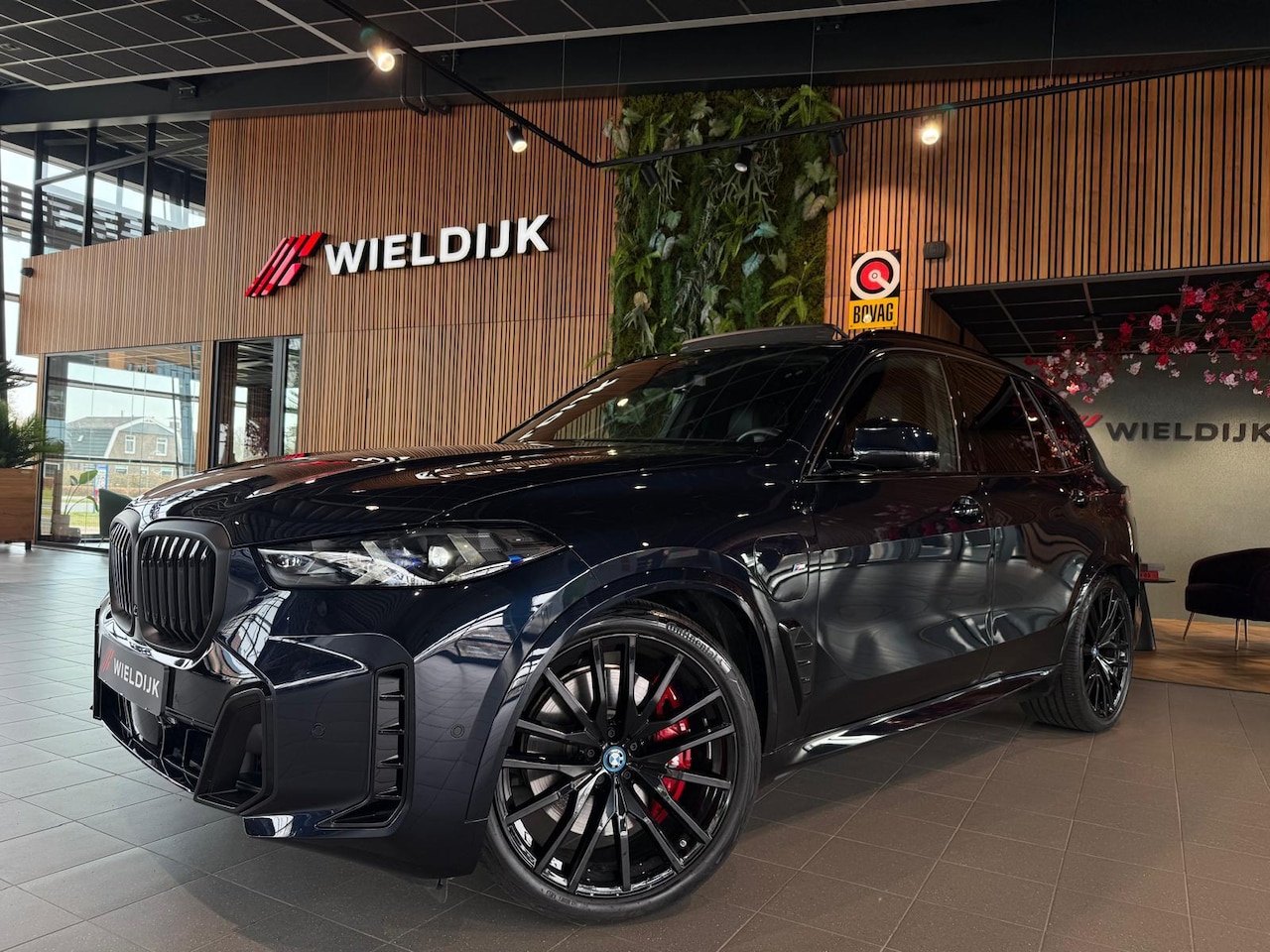 BMW X5 - xDrive50e Driving Assistant Professional Pano trekhaak - AutoWereld.nl