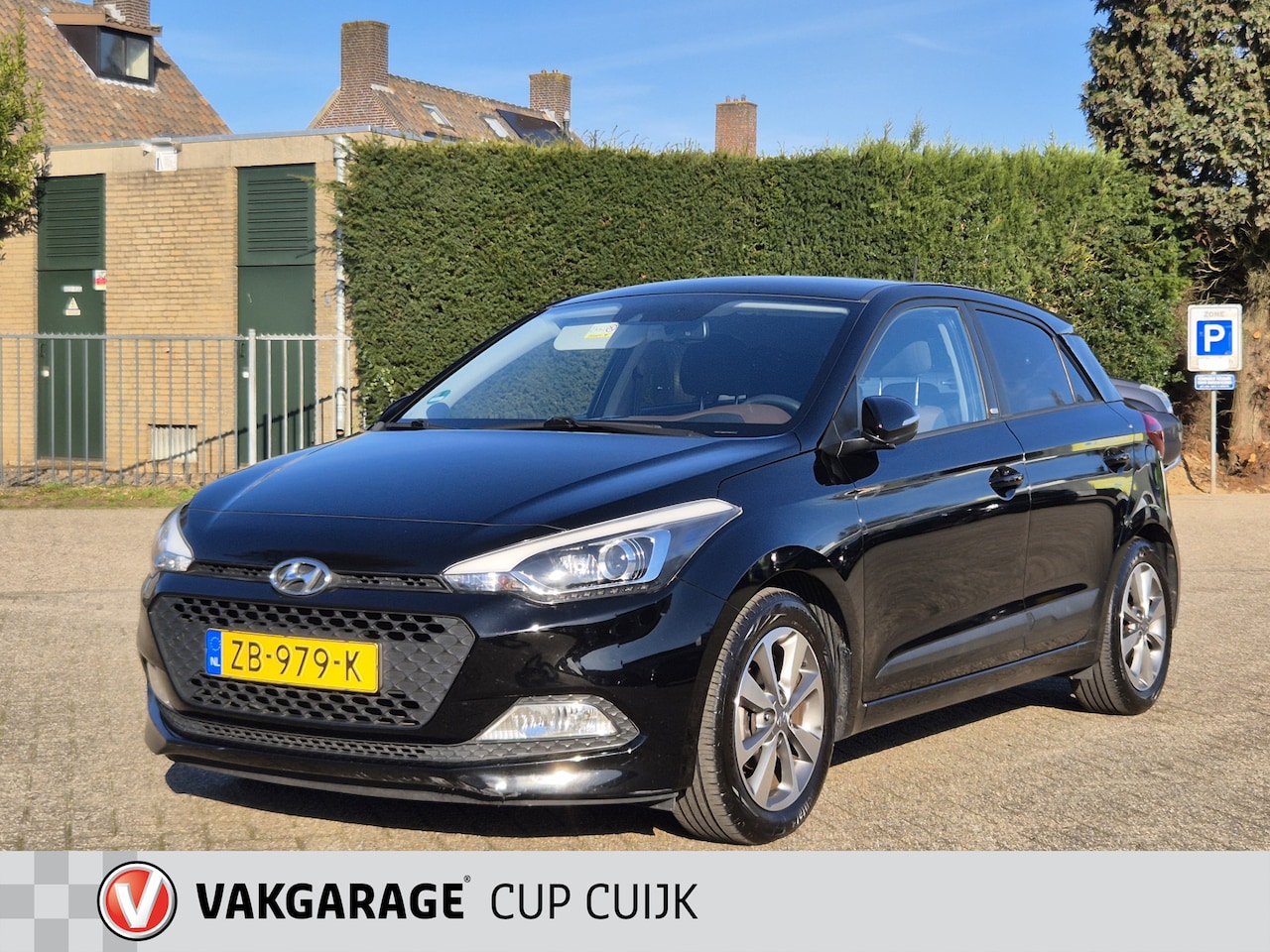 Hyundai i20 - 1.2 HP i-Motion Comfort Afneembare trekhaak / Cruise Controle / Airco / Carr kitt / Automa - AutoWereld.nl