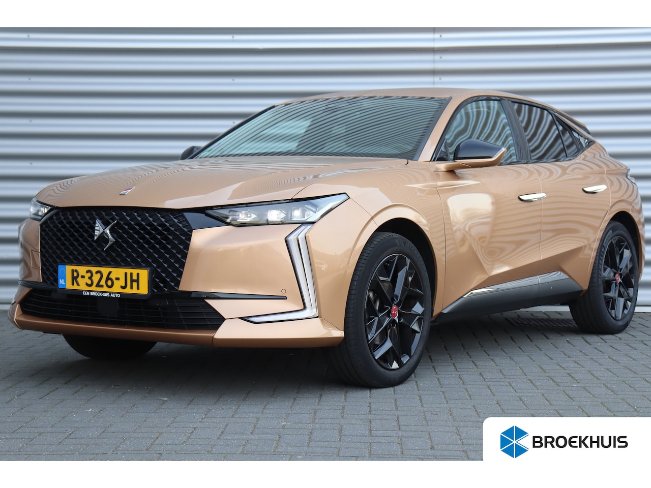 DS 4 - 1.2 PURETECH 130PK PERFORMANCE LINE+ AUTOMAAT / NAVI / LEDER / CLIMA / FULL-LED / PDC / 19 - AutoWereld.nl